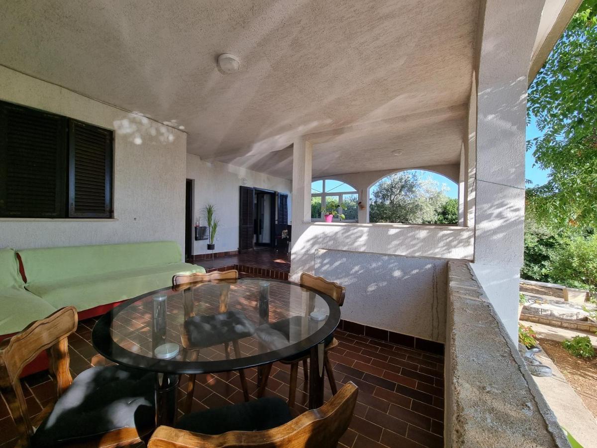 Apartment Grbac Barbat na Rabu Exterior photo
